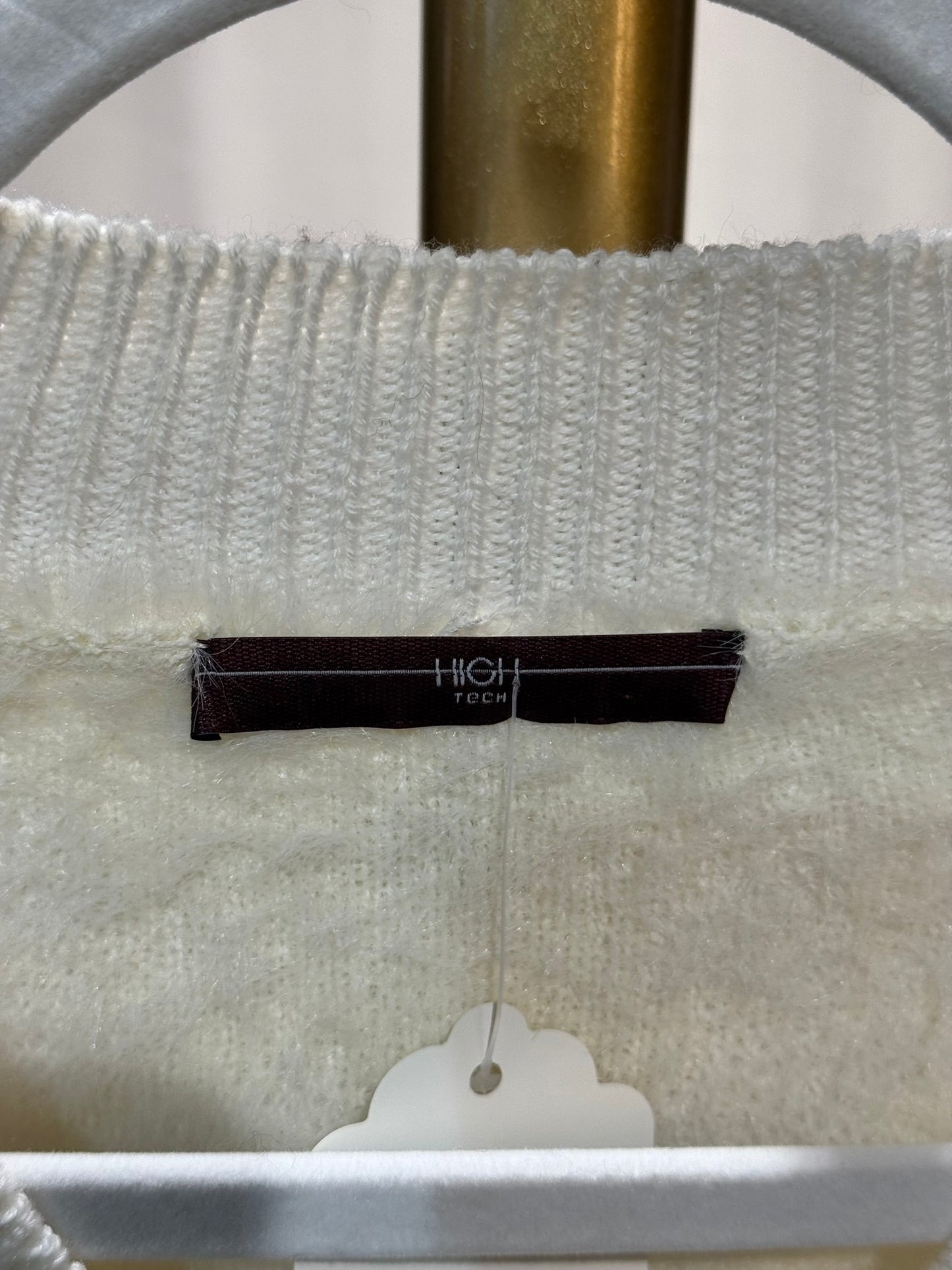 High - Flauschiger Pullover mit seitlicher Raffung - cremefarben