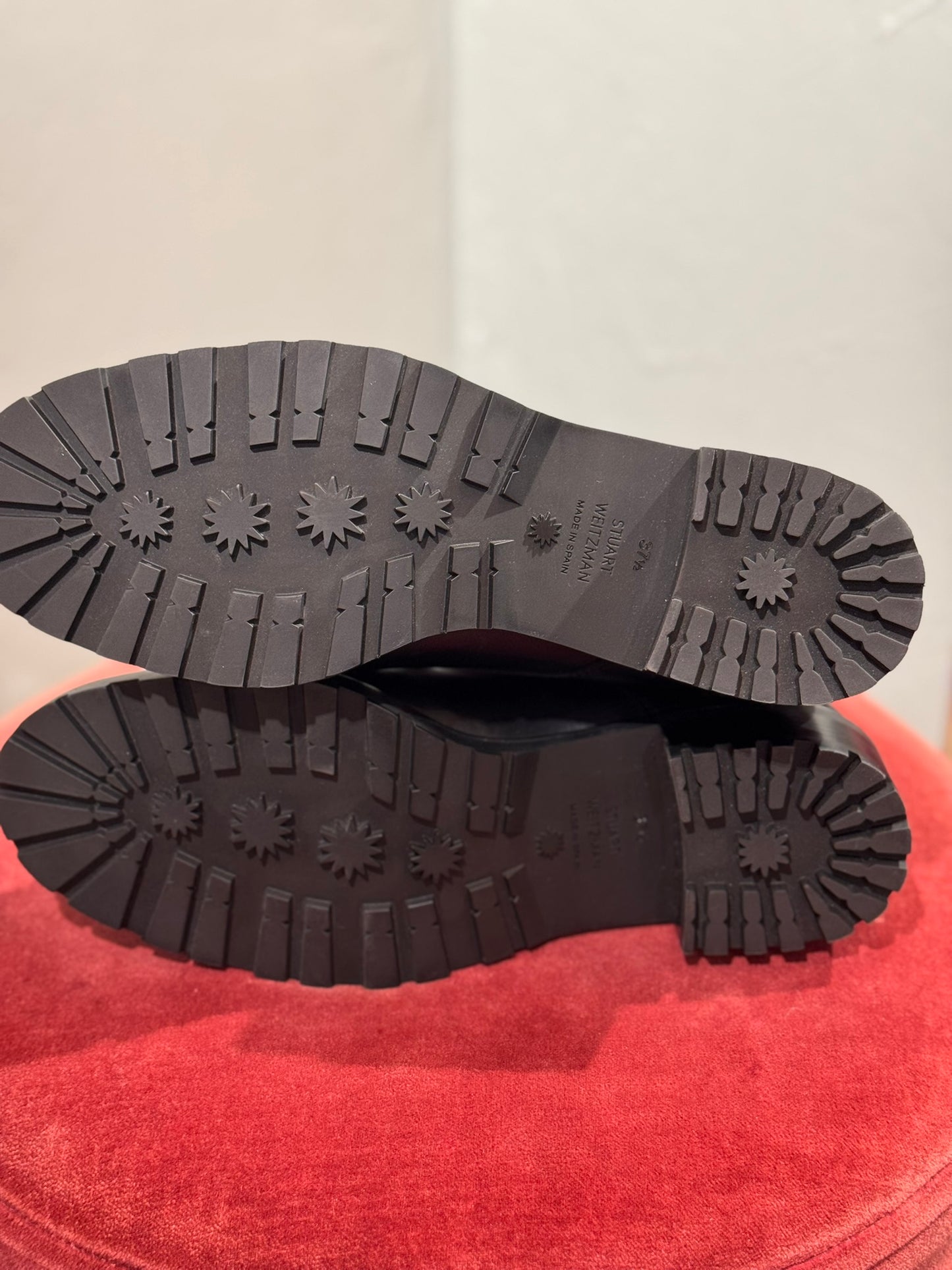 Stuart Weitzman Stiefeletten mit Perlen Gr 37 schwarz NEU