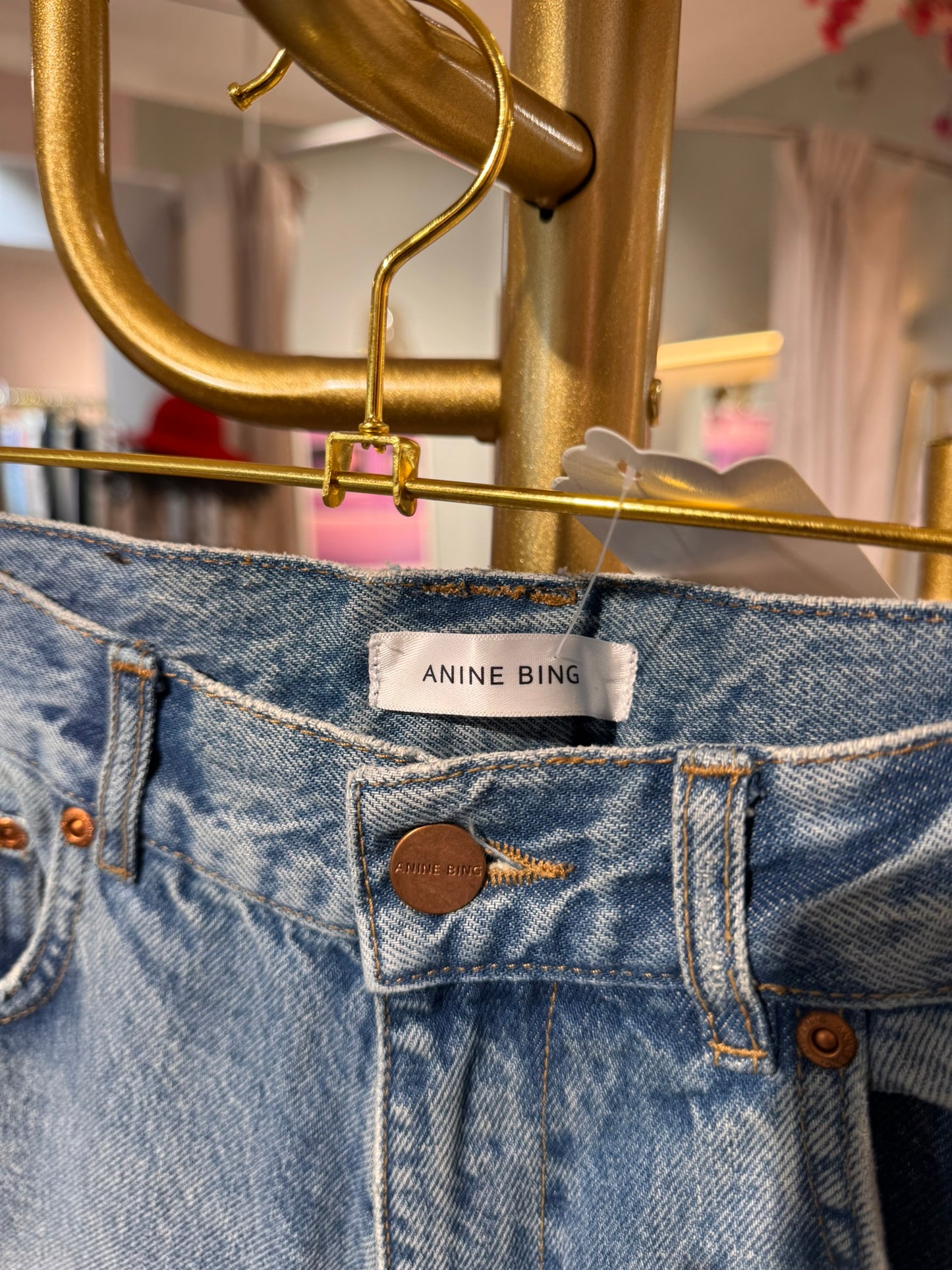 Anine Bing Jeans mit Blumenstickerei - Größe 26